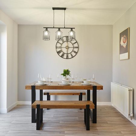 Mersey Way, Spacious 3 Bed Home, Close To Sheffield City Centre & Free Driveway Parking - Perfect For Workers, Groups & Families - Hosted By Stay Host Save Exterior foto
